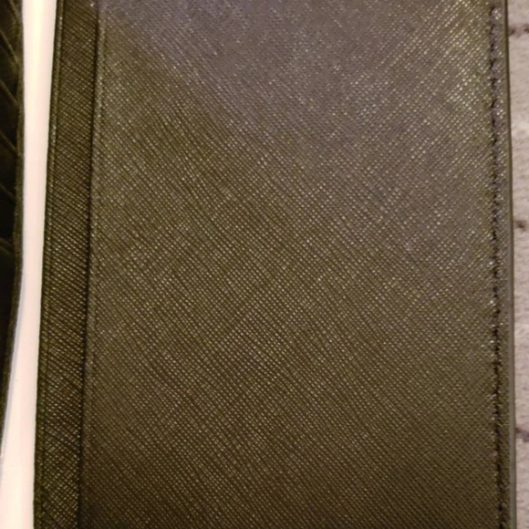 MICHAEL KORS WALLET - Picture 4 of 5